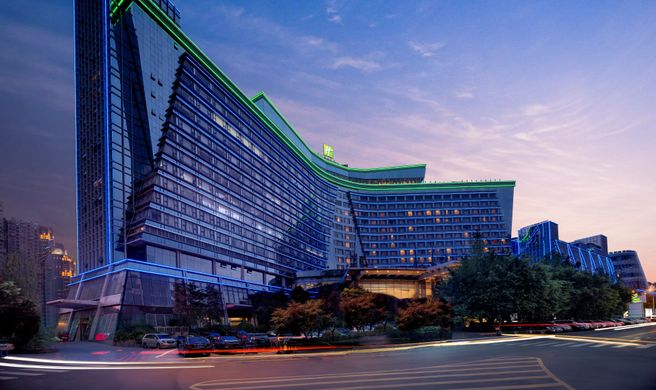 Holiday Inn Century City-WestTower Exterior