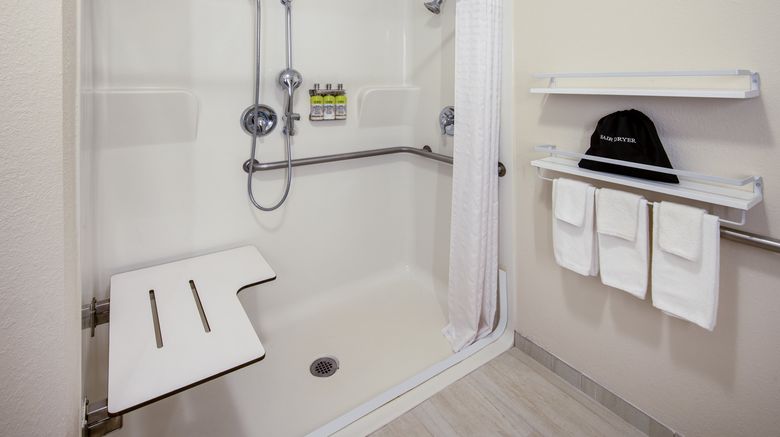 <b>Candlewood Suites Manassas Room</b>. Images powered by <a href="https://www.leonardoworldwide.com/" title="Leonardo Worldwide" target="_blank">Leonardo</a>.