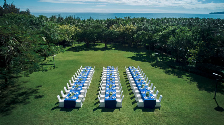 <b>Crowne Plaza Sanya Haitang Bay Resort Ballroom</b>. Images powered by <a href="https://www.leonardoworldwide.com/" title="Leonardo Worldwide" target="_blank">Leonardo</a>.