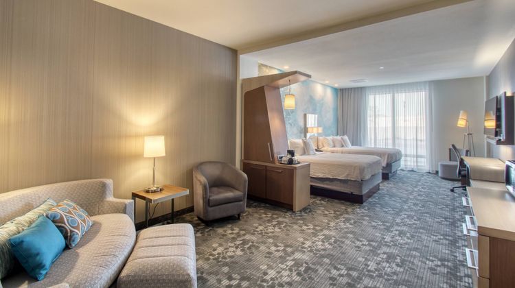Courtyard Fargo Suite