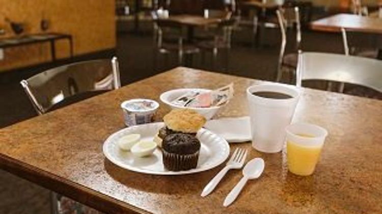 La Quinta Inn & Suites Minot Restaurant