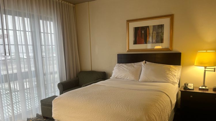 Holiday Inn Hotel & Suites  I-44 Room