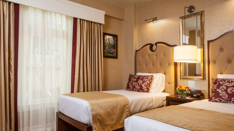 <b>King George Hotel Room</b>. Images powered by <a href="https://www.leonardoworldwide.com/" title="Leonardo Worldwide" target="_blank">Leonardo</a>.