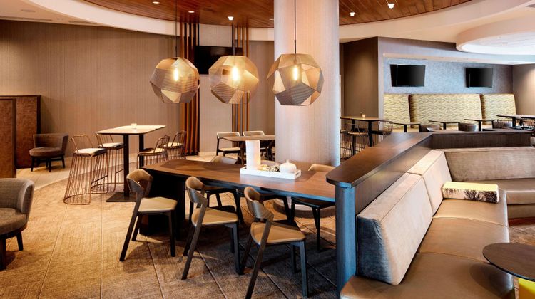 SpringHill Suites Indianapolis Downtown Exterior