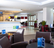Holiday Inn Express Swindon West Lobby