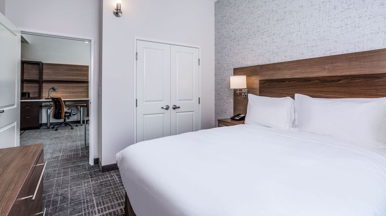<b>TownePlace Suites Chicago Waukegan Suite</b>. Images powered by <a href="https://www.leonardoworldwide.com/" title="Leonardo Worldwide" target="_blank">Leonardo</a>.