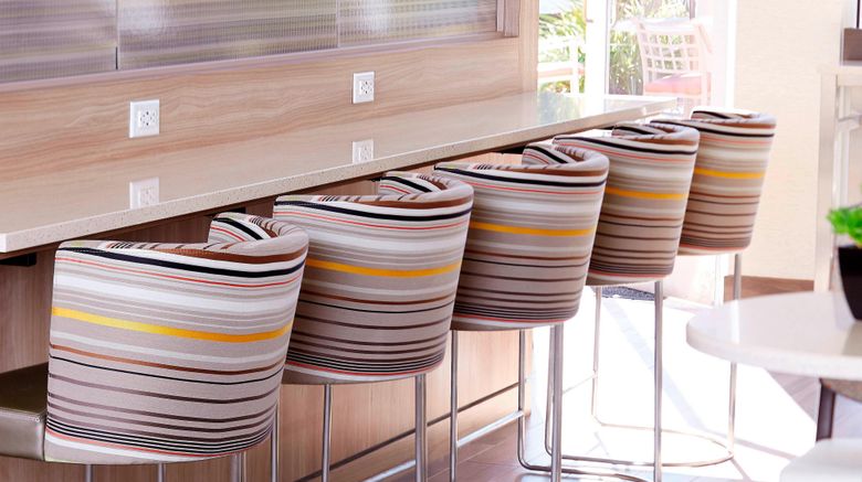 <b>Residence Inn Naples Restaurant</b>. Images powered by <a href="https://www.leonardoworldwide.com/" title="Leonardo Worldwide" target="_blank">Leonardo</a>.