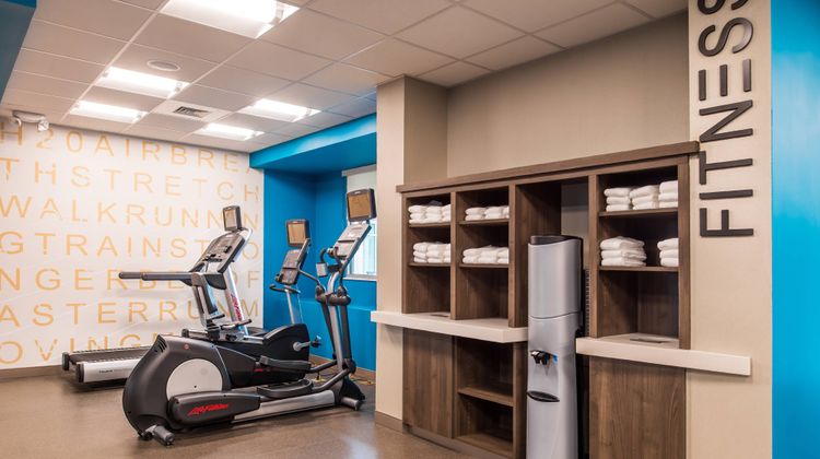 Fairfield Inn & Suites St Louis Westport Recreation