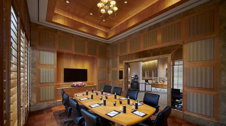 Sheraton Grande Sukhumvit, Luxury Coll Meeting