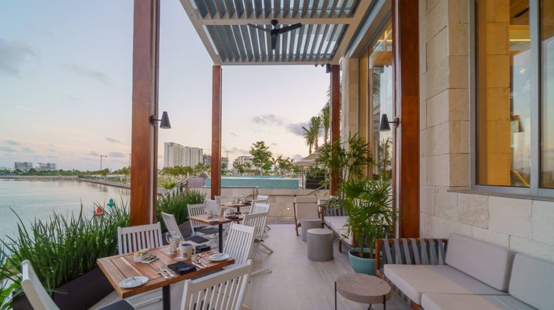 <b>Renaissance Cancun Resort & Marina Restaurant</b>. Images powered by <a href="https://www.leonardoworldwide.com/" title="Leonardo Worldwide" target="_blank">Leonardo</a>.