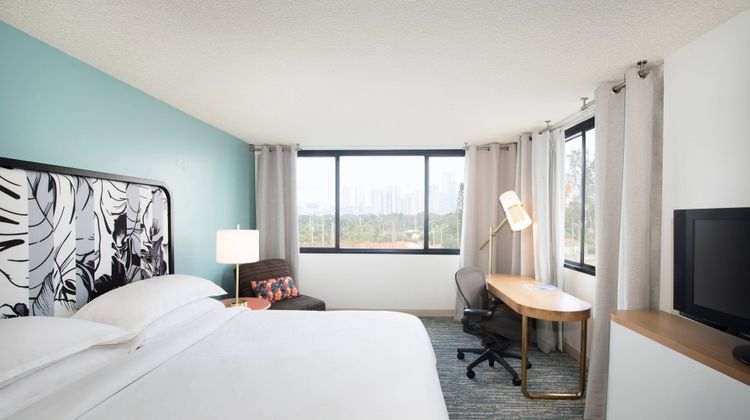 Sheraton Miami Airport & Exec Mtg Center Room