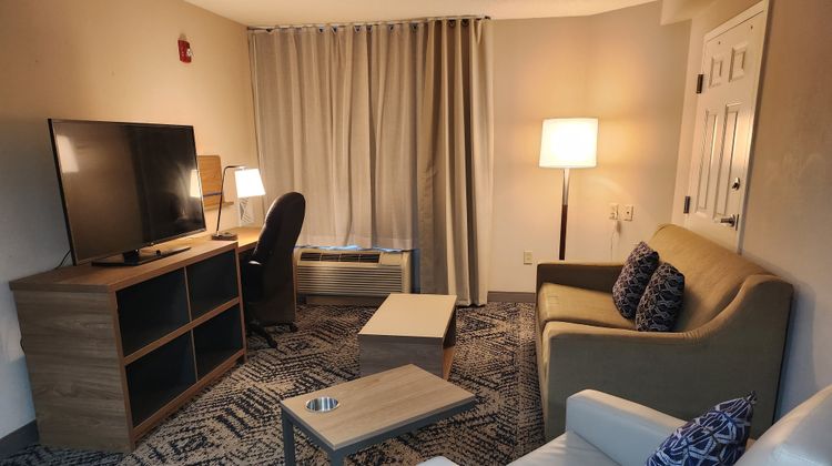 Candlewood Suites Suite