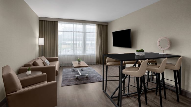 <b>AC Hotel Pittsburgh Southpointe Suite</b>. Images powered by <a href="https://www.leonardoworldwide.com/" title="Leonardo Worldwide" target="_blank">Leonardo</a>.