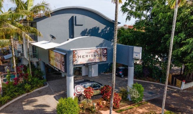 Tropical Heritage Cairns Exterior