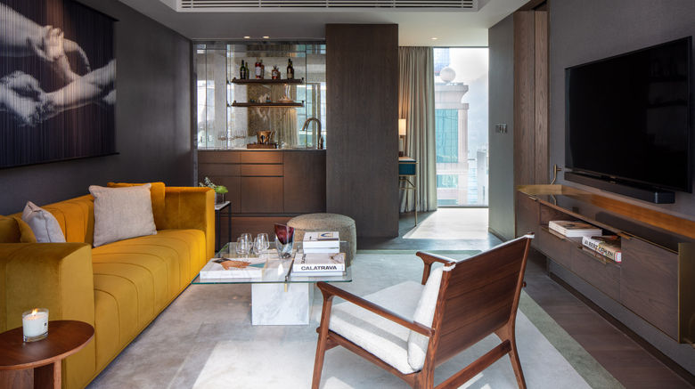 <b>The Hari Hong Kong Suite</b>. Images powered by <a href="https://www.leonardoworldwide.com/" title="Leonardo Worldwide" target="_blank">Leonardo</a>.