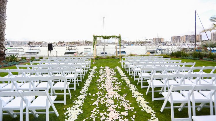 Marina Del Rey Hotel Beach