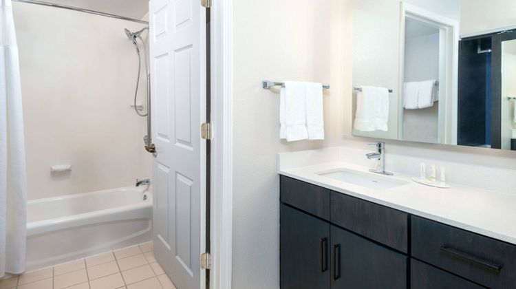 Residence Inn Boston Brockton Room