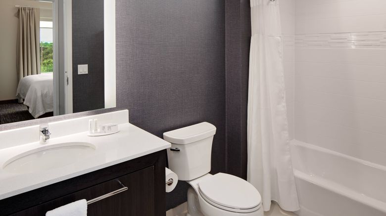 <b>Residence Inn Detroit Farmington Hills Room</b>. Images powered by <a href="https://www.leonardoworldwide.com/" title="Leonardo Worldwide" target="_blank">Leonardo</a>.