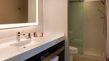 <b>Louisville Marriott Downtown Room</b>. Images powered by <a href="https://www.leonardoworldwide.com/" title="Leonardo Worldwide" target="_blank">Leonardo</a>.