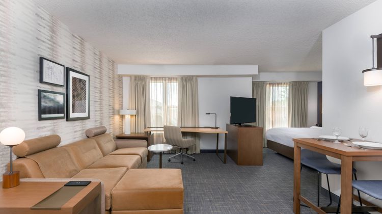 Residence Inn Wayne Room