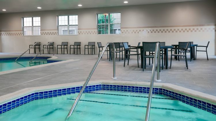 Residence Inn Wayne Pool
