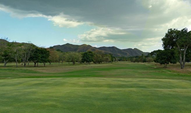 Marriott Maracay Golf Resort Exterior