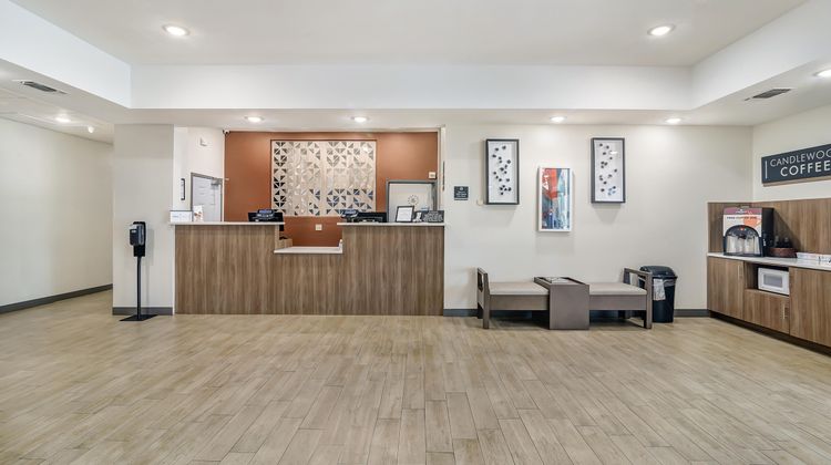 Candlewood Suites Longview Lobby