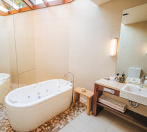 Spicers Peak Lodge Room