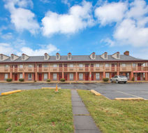 Red Roof Inn Uhrichsville Exterior