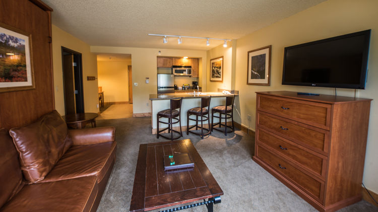 Grand Lodge Crested Butte Room