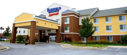 Fairfield Inn & Suites Exterior