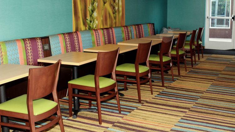 Fairfield Inn & Suites Restaurant