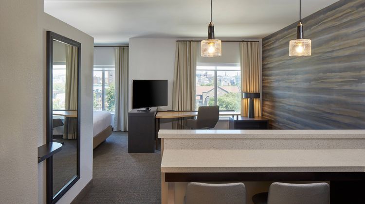 Residence Inn-Marriott University Circle Suite