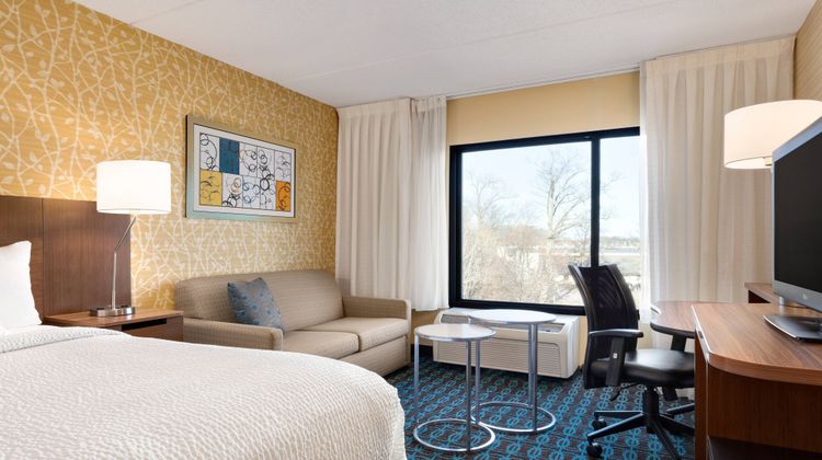 Fairfield Inn by Marriott Room