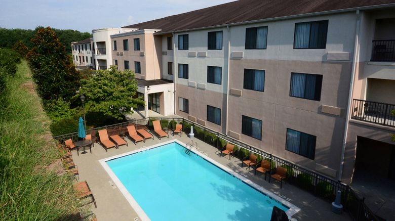 <b>Courtyard by Marriott Danville Pool</b>. Images powered by <a href="https://www.leonardoworldwide.com/" title="Leonardo Worldwide" target="_blank">Leonardo</a>.