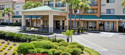 Courtyard Jacksonville Airport Northeast Exterior