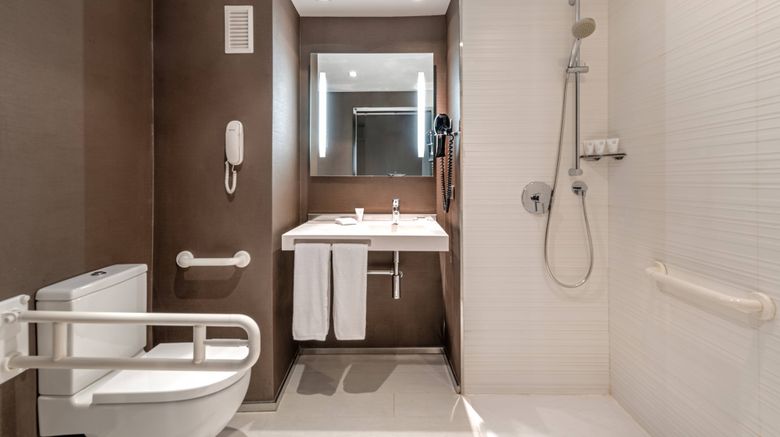 <b>AC Hotel Iberia Las Palmas Room</b>. Images powered by <a href="https://www.leonardoworldwide.com/" title="Leonardo Worldwide" target="_blank">Leonardo</a>.