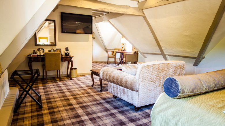 <b>The Legacy Rose and Crown Hotel Suite</b>. Images powered by <a href="https://www.leonardoworldwide.com/" title="Leonardo Worldwide" target="_blank">Leonardo</a>.