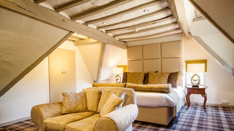 <b>The Legacy Rose and Crown Hotel Suite</b>. Images powered by <a href="https://www.leonardoworldwide.com/" title="Leonardo Worldwide" target="_blank">Leonardo</a>.