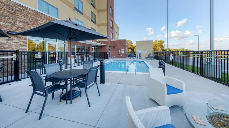 <b>Fairfield Inn & Suites Charlotte Belmont Recreation</b>. Images powered by <a href="https://www.leonardoworldwide.com/" title="Leonardo Worldwide" target="_blank">Leonardo</a>.