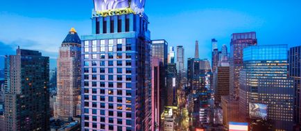 W New York - Times Square Exterior