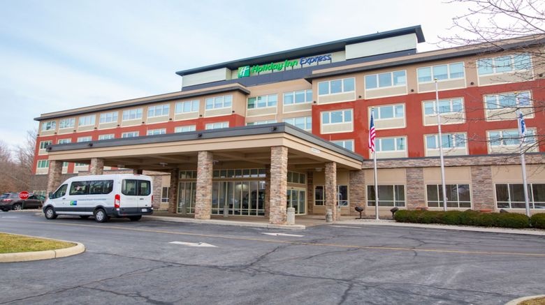 Holiday Inn Express Columbus Airport Exterior. Images powered by <a href="https://www.leonardoworldwide.com" target="_blank" rel="noopener">Leonardo</a>.