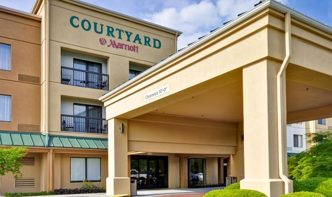 Courtyard Dalton Exterior
