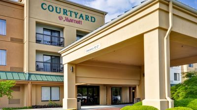 Courtyard Dalton
