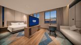Holiday Inn Exp Economic Dev Zone Suite