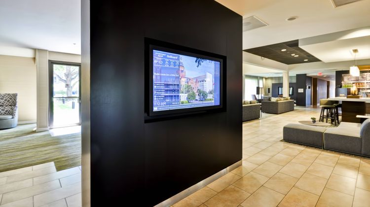 Courtyard by Marriott Dallas Market Ctr Lobby