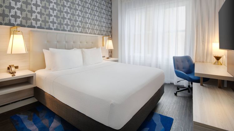 Courtyard by Marriott Atlanta Downtown Room