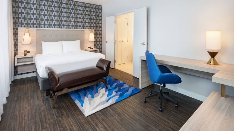 Courtyard by Marriott Atlanta Downtown Room