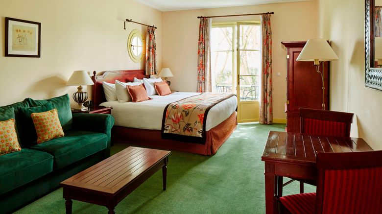 <b>Marriott's Village d'ile-de-France Room</b>. Images powered by <a href="https://www.leonardoworldwide.com/" title="Leonardo Worldwide" target="_blank">Leonardo</a>.