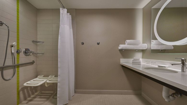 <b>SpringHill Suites Toronto/Vaughan Room</b>. Images powered by <a href="https://www.leonardoworldwide.com/" title="Leonardo Worldwide" target="_blank">Leonardo</a>.